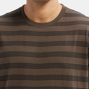 T-shirt de sport pour homme léger et respirant, à séchage rapide, en tissu tricoté extensible, idéal pour la salle de sport et les activités sportives - Product Image 6