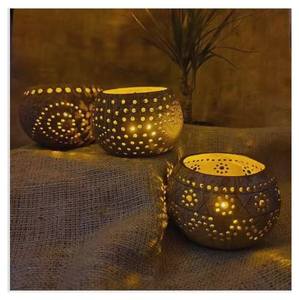 Stylish Finish <b>Coconut</b> <b>Shell</b> Candle Stand Sun Rays Handmade Eco Tealight Holder Yellow Christmas Birthday Decorative Natural - Product Image 1