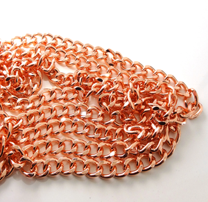 Chaîne décorative en métal robuste OEM, sangle de remplacement élégante pour sacs et sacs à main de luxe, plusieurs finitions et styles - Product Image 1