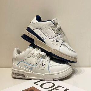 Zapatillas Deportivas Casuales Versátiles TBS 2026 Spring Classic para Niños Mayores, Estilo Moderno y Genial, con Velcro, Blancas - Product Image 1