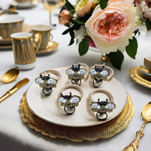 Anillos de Servilleta con Cuentas de Abeja Antiguas y Ecológicas para Uso en Hoteles - Product Image 2
