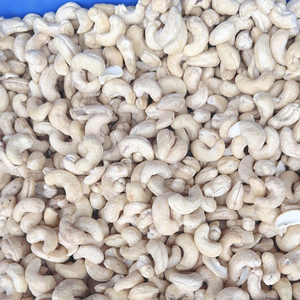 Hot Sale Price Of Cashew <b>Nuts</b> Ww320 Ww240 Cashew <b>Nut</b> <b>Kernels</b> Santigo Cashew Vietnam Private Label Packaging Available - Product Image 1