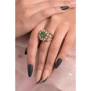 Anillo nupcial ajustable con gema verde, hecho en plata de ley 925 con diseño Kundan, joyería india para bodas. - Product Image 1