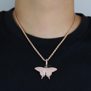 Pendentif papillon en argent 925 plaqué or rose avec moissanite taille brillant rond, unisexe, luxe, pour usage quotidien - Product Image 1