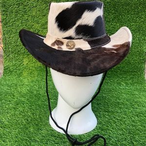 Sombrero de Vaquero de Cuero Vacuno Blanco y Negro con Banda Trenzada, Sombrero Unisex Marrón y Blanco Estilo Vaquero del Oeste para Festivales y Rodeos - Product Image 3