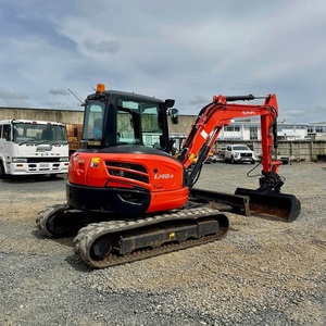 Miniexcavadora Kubota U48-4 Original de 5 Toneladas con Pocas Horas de Trabajo, Incluye Motor y Componentes Principales del Rodamiento - Product Image 1