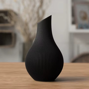 Vase en céramique artisanal de haute qualité, durable, motif Shizu Japandi, forme irrégulière, taille variée, pour table, par UO INDIA - Product Image 1