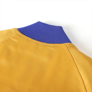 Sigma เสื้อแจ็กเก็ตบอมเบอร์ผ้าซาตินสีทอง Rho ผ้าซาตินปักลายริบบิ้นกำมะหยี่แบบกรีกสำหรับผู้หญิง - Product Image 5