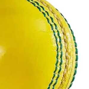Balles de cricket en gros - Légères, couleurs et logos personnalisés, équipement d'entraînement sportif avec service sur mesure pour hommes - Product Image 4