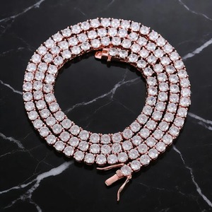 Cadena de tenis de diamantes de la mejor calidad en plata de ley con diamantes redondos brillantes disponible a un precio asequible. - Product Image 6