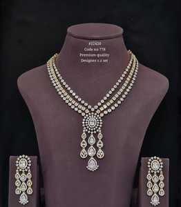 Ensemble collier et boucles d'oreilles vintage imitation rhodium plaqué avec zircone cubique et pierres vertes en forme de goutte pour femme, bijoux de mariage - Product Image 5