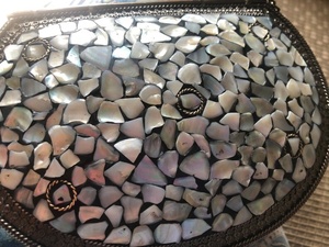 Bolso de mano indio hecho a mano para mujer, bolso de mano de Metal para mujer, forma de mosaico étnico, bolso de color dorado bohemio de LUXURY CRAFTS - Product Image 3