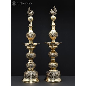 25 paires de lampes à huile Superfine en laiton de paon Accessoires élégants en métal - Product Image 1