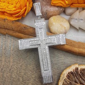 จี้กางเขนเงินแท้ 925 ประดับเพชรโมอิสซาไนต์ VVS ขนาดเล็ก สร้อยคอแบบ Ice Out เครื่องประดับจี้เพชรโมอิสซาไนต์รูปกางเขน - Product Image 1
