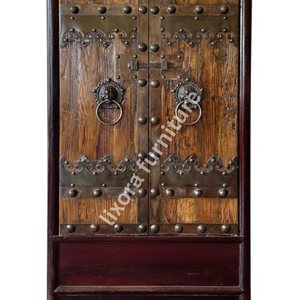 Armario de Lujo Hecho a Mano con Madera Sólida de 2 Puertas, Armario Rústico de Roble Reciclado con Tachuelas de Latón Antiguo - Product Image 3