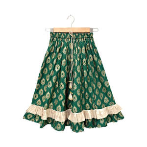 Ensemble Lehenga de fête pour femme Twisha Xpressions, rose et vert, haut imprimé sans manches, broderie placée, polyester - Product Image 4
