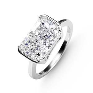 Anillo de Plata de Ley 925 Chapado en Oro de 18K con Moissanita de Corte Radiante de 4 Quilates, Anillo de Lujo para Boda, Aniversario, Compromiso o Fiesta - Product Image 2