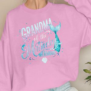 Sweat-shirts tricotés décontractés pour femmes avec imprimé « Grand-mère de la sirène des anniversaires » - Product Image 3