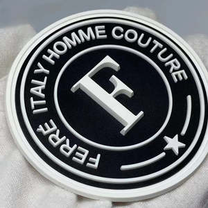 Parche de PVC UV Multicolor con Diseño Personalizado, Emblema de Goma con Impresión de Alta Definición, Material Flexible y Estilo de Insignia Decorativa - Product Image 2