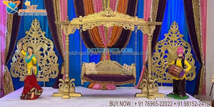 Mariage musulman Décor de scène au henné avec balançoire Mehndi Sangeet Décor de scène pour les mariages indiens Décoration de nuit au henné avec balançoire - Product Image 5