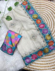 Sari de seda suave de diseñador con hermoso bordado de lentejuelas, estampado posicional, butta y borde, con blusa a juego. - Product Image 3