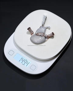 Pendentif 3D au design personnalisé de forme aléatoire en argent sterling massif avec placage à l'or rose et diamant Moissanite de qualité VVS - Product Image 3