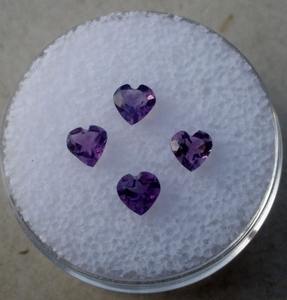 4 pierres précieuses naturelles en améthyste africaine en forme de cœur, 4 mm chacune, certifiées par un tiers, vertes, pour la fabrication de bijoux - Product Image 1
