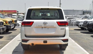 NEW 2025 LCR GXR SUV 4.0L PETROL V6 Turbo Petrol V6 Automatic R18 Euro VI AWD 360 <b>Camera</b> Good Condition - Product Image 3