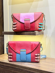 Elegante bolso de cuero Crunch para mujer de alta calidad, patrón de logotipo de diseñador único, bolso de hombro Sling de Venta caliente - Product Image 3