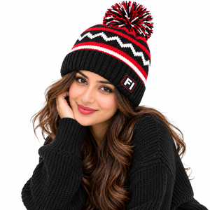 Bonnet unisexe haut de gamme en tricot à motif avec pompon, logo en caoutchouc personnalisé, bonnet d'hiver chaud à revers plié, chapeau tendance, fournisseur B2B en gros aux États-Unis - Product Image 4