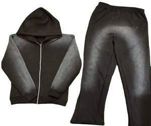 Ensemble de survêtement unisexe de haute qualité personnalisable avec logo et design unique - Product Image 1