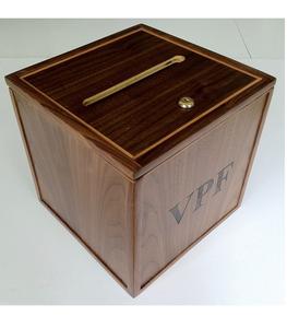 Coffret à souvenirs en bois artisanal avec fente, tirelire pour adulte avec clé de sécurité, pot d'épargne personnalisé en bois pour la maison et le bureau - Product Image 1