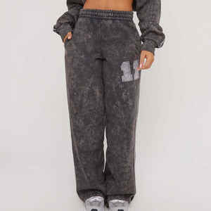 Conjunto de 2 piezas para mujer, estilo cropped, con efecto acid wash, OEM/ODM personalizado, sudadera con capucha y pantalones jogger, chándal. - Product Image 3