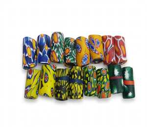 Perles cylindriques en verre soufflé avec motif de tissu africain pour la création de bijoux - Product Image 1