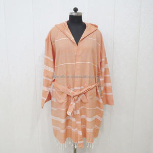 Albornoz Turco de Alta Calidad con Bolsillo y Cinturón, Albornoz Absorbente y Sostenible para Hombre - Product Image 1