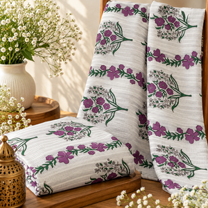 Tissu en coton tissé avec des imprimés de vigne florale rose pour la couture de vêtements, les rideaux décoratifs et les projets textiles créatifs - Product Image 2