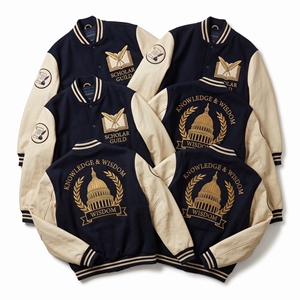 Blouson universitaire en laine vert forêt avec broderie d'arbre de Ginkgo biloba fossilisé et manches en cuir crème – Vente en gros - Product Image 2