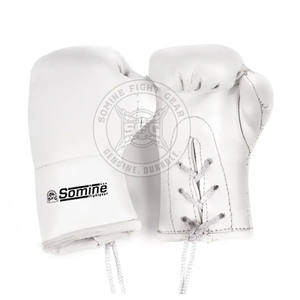 Guantes de Boxeo Miniatura para Colgar en el Auto, Diseño Personalizado Profesional, Ligeros - Product Image 4