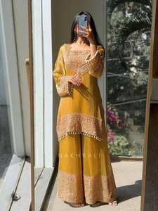 Ensemble Salwar Kameez tendance en soie brodée avec détails en dentelle Moti, entièrement cousu, avec bas élastique et dupatta - Product Image 4