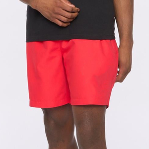 Shorts décontractés pour hommes, rouge uni, à séchage rapide, taille élastique, taille mi-haute, en polyester tissé - Product Image 3