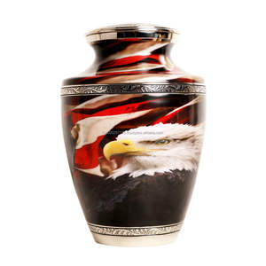 Hermosa urna de cenizas humanas de cremación para adultos de latón Vintage para almacenar cenizas humanas con elegante patrón de grabado floral - Product Image 2