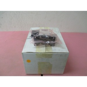 Régulateur AMAT 3870-02053 à pression, taille de port 1/4 - Équipements et pièces semi-conductrices d'occasion fiables à l'échelle mondiale - Product Image 2