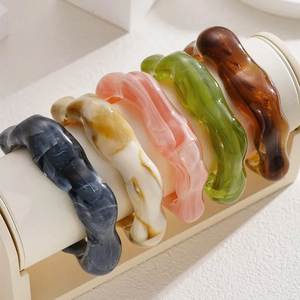 กำไลเรซิ่นดีไซน์ทันสมัยสไตล์มินิมอล งานแฮนด์เมดคุณภาพพรีเมียม - Product Image 1