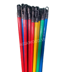 Fourniture d'un manche de balai en bois enduit de PVC écologique avec poils marqués Taille standard 120x2.2cm Usine de haute qualité du Vietnam - Product Image 4