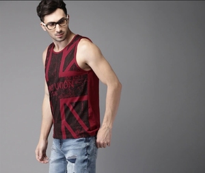 Camiseta sin mangas para hombre, roja, con estampado geométrico, cuello redondo, informal, transpirable, de poliéster tejido, ajustada - Product Image 6