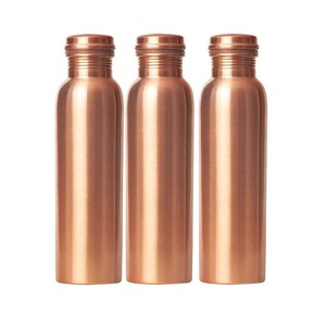 <b>Copper</b> water <b>bottle</b> supports a cleaner <b>drinking</b> experience while encouraging hydration and consistent healthy routines - Product Image 4