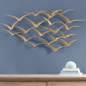 Arte de pared con diseño de pájaros en metal con acabado dorado, ideal para decoración de interiores de lujo y eventos, hecho a mano en India. - Product Image 6