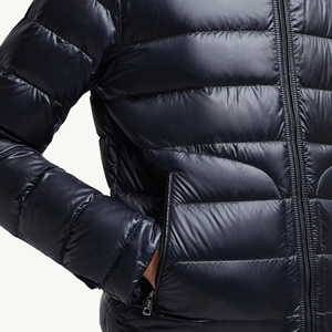 Chaqueta Acolchada de Invierno Unisex Personalizada OEM, Ropa Casual de Alta Calidad, Chaqueta Acolchada con Capucha y Cuello Alto Brillante, Chaquetas Acolchadas al por Mayor de Salamons - Product Image 5