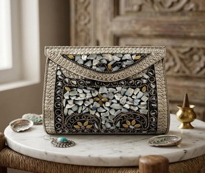 Bolso de Mano Rectangular Moderno Plateado con Cuentas de Metal y Piedras, Ecológico, Hecho a Mano, para Mujer, Regalo de Boda, Venta al Por Mayor por f s I - Product Image 5