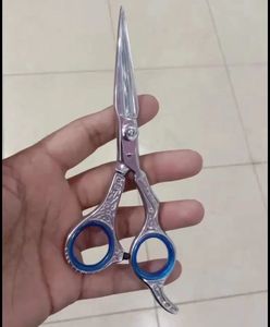 กรรไกรตัดผมมืออาชีพ สแตนเลส สำหรับร้านทำผม ผู้ผลิตและจำหน่าย OEM - Product Image 2
